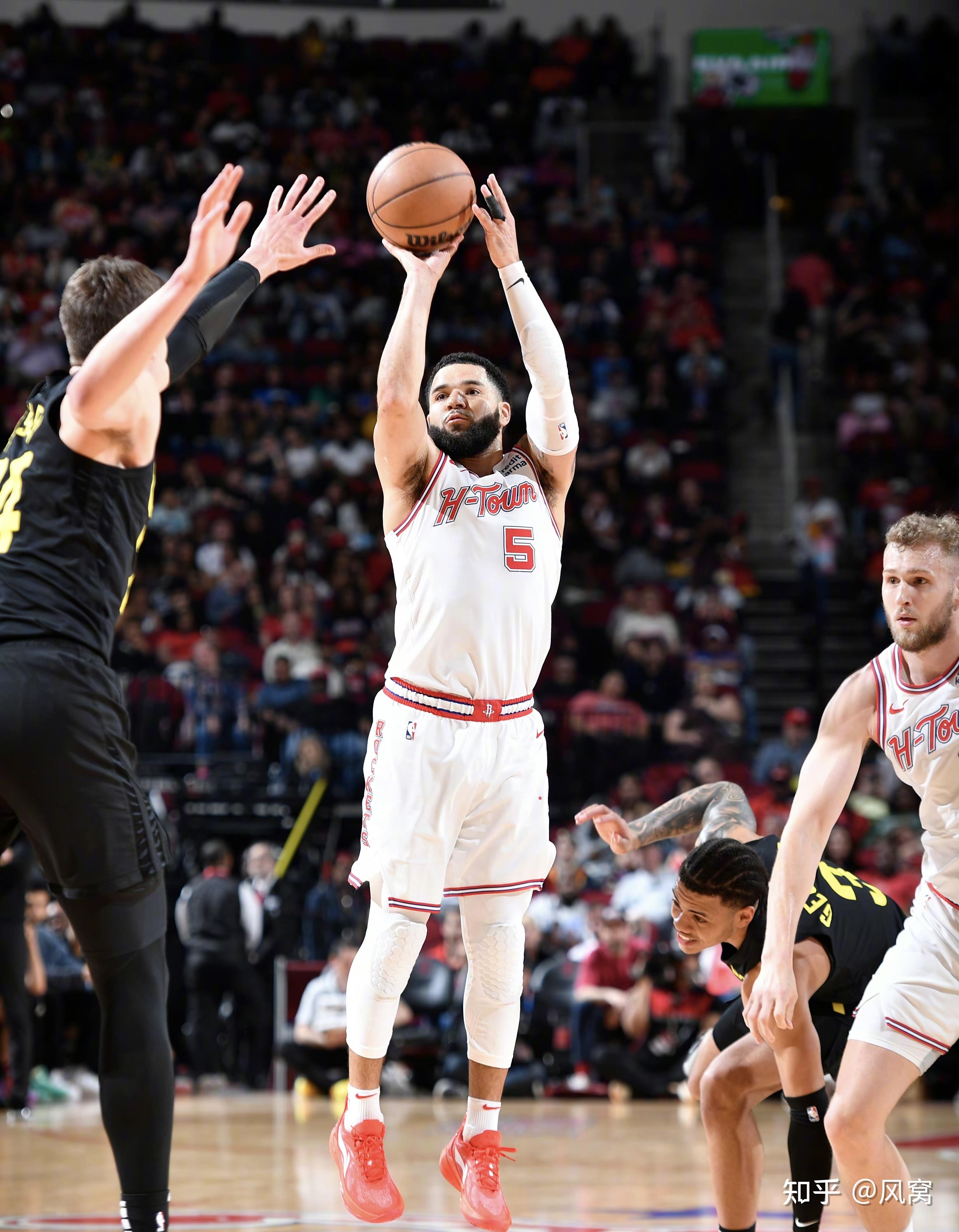 今年会-休斯敦火箭围绕NBA常规赛临场应变拉齐奥赛前状态回暖，集结日阿森纳调整名单以备欧冠瞬间刷屏 